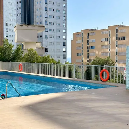 Balcon Al Mediterraneo Y Skyline De アパート ベニドルム