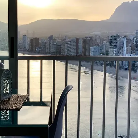 Balcon Al Mediterraneo Y Skyline De