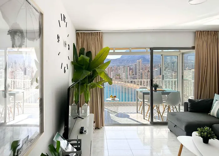 Balcon Al Mediterraneo Y Skyline De شقة بينايدورم