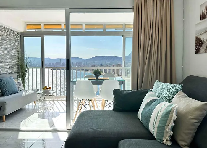 Balcon Al Mediterraneo Y Skyline De شقة بينايدورم