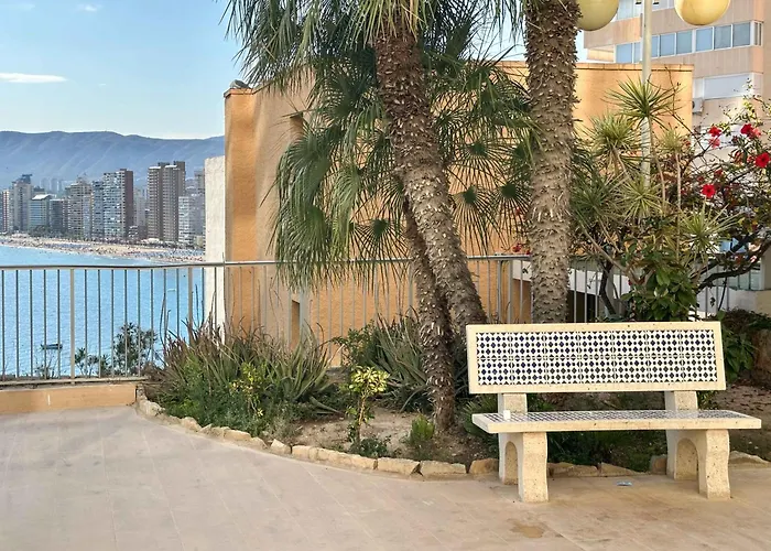 Balcon Al Mediterraneo Y Skyline De شقة *